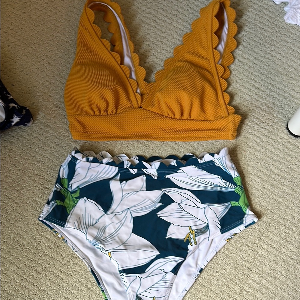 Cupshe Mustard and Floral Bikini Set